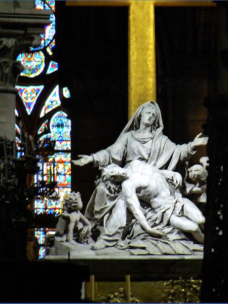 12-04-20-008-Paris-Notre-Dame.jpg